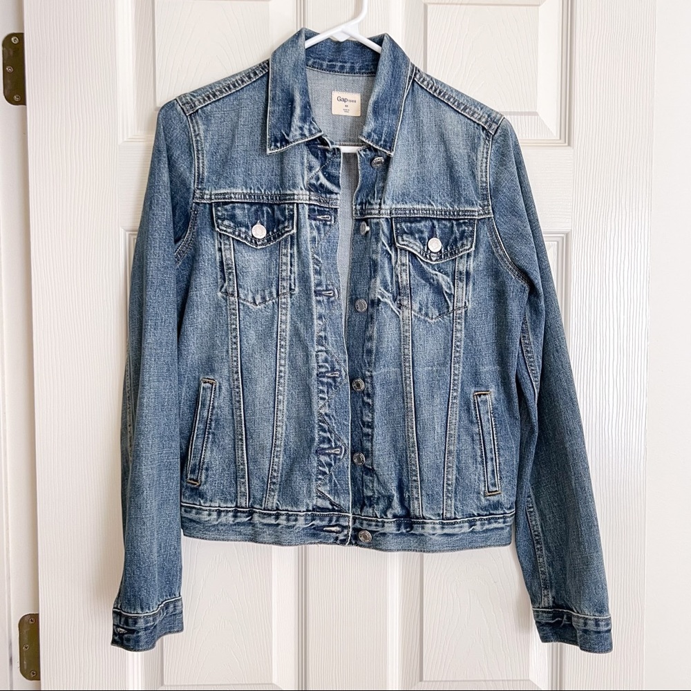 GAP Jean Jacket - Picture 2 of 7